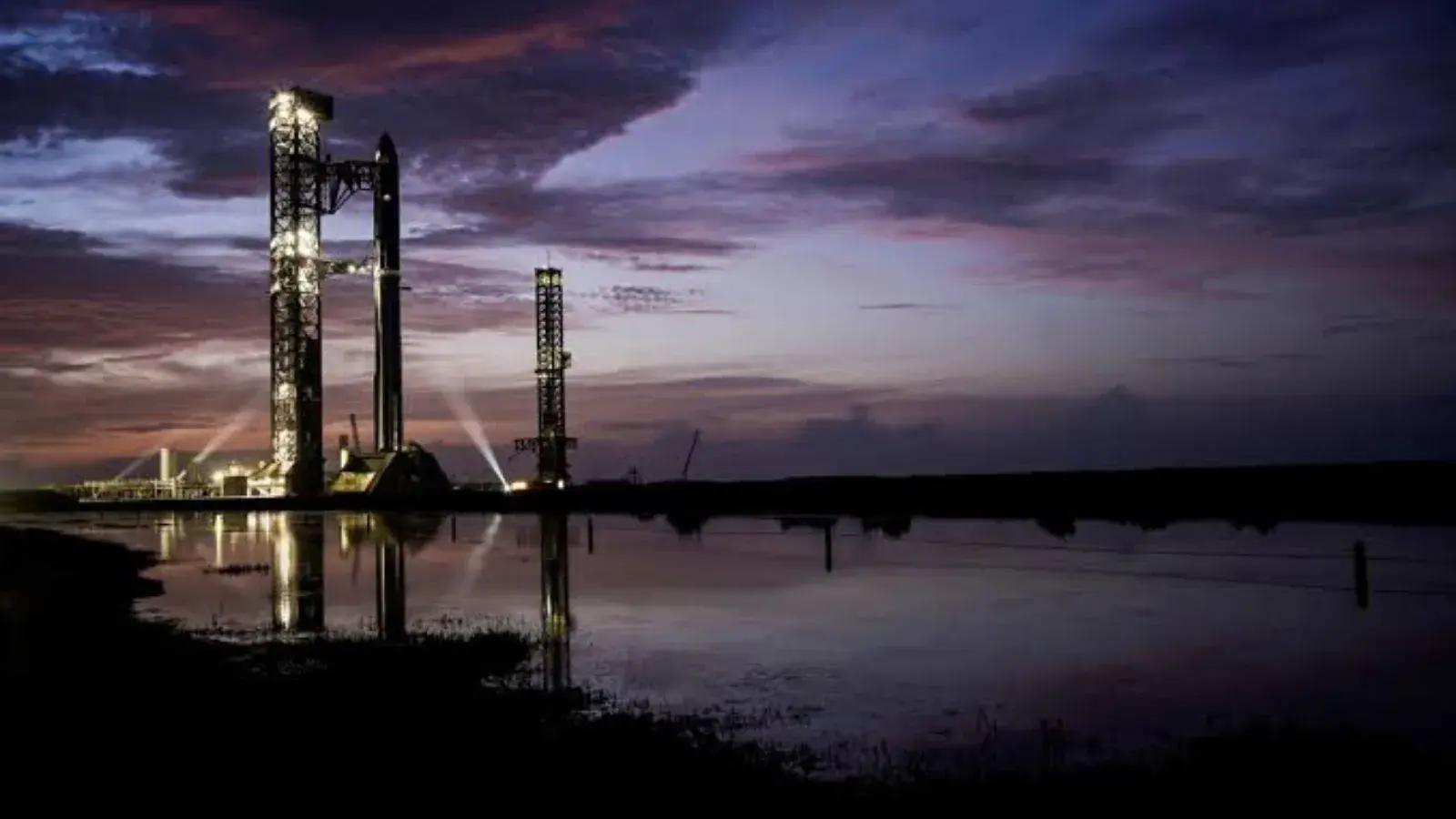 SpaceX’s Starship recovery slips after Indian Ocean splashdown
